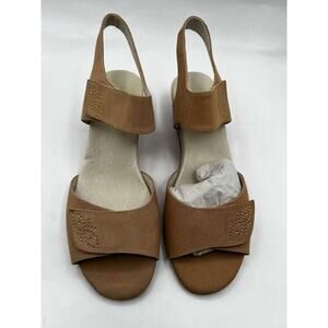 David Tate Queen Sand Nubuck Sandals Women 9W Wide Leather Slingback Comfort NIB